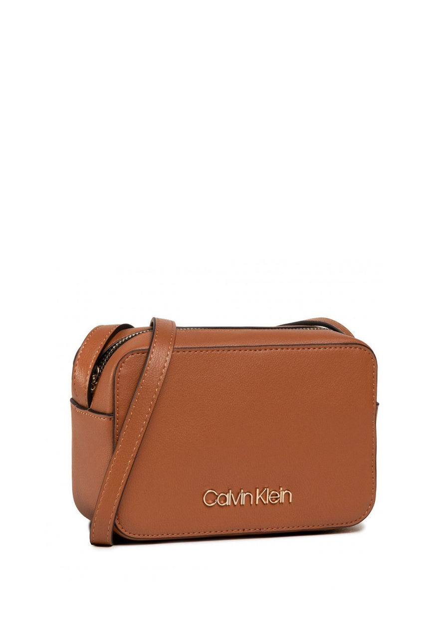 Calvin Klein Camera Bag Çapraz Askılı Kadın Çantası Cognac