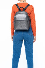 Benetton Metal Logolu Kadın Sırt Çantası Platin - Siyah