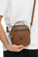 Benetton Tutma Kulp Detaylı Çapraz Askılı Çanta Taba