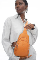 Benetton Logo Detaylı Bel Çantası Camel