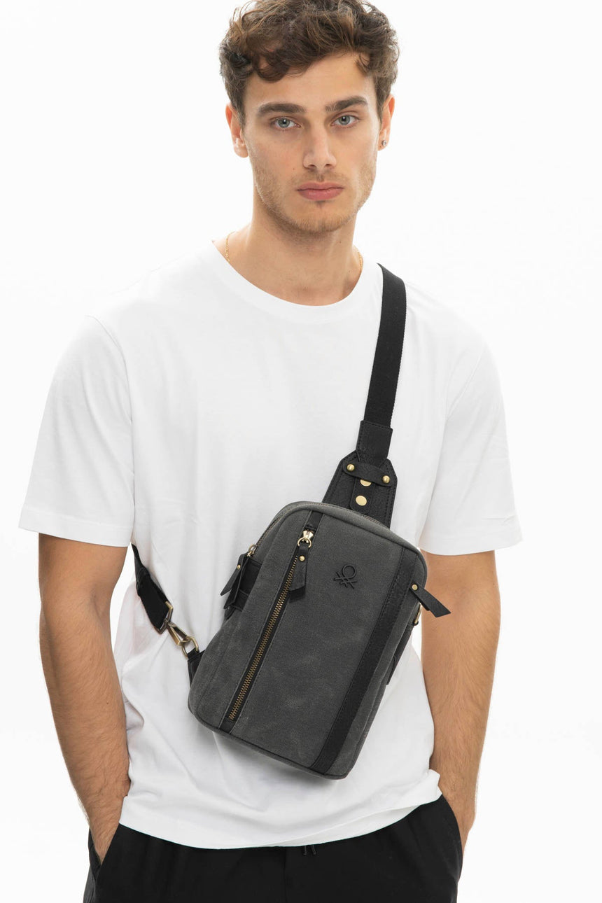 Benetton Fermuar Bölmeli Bel Çantası Siyah