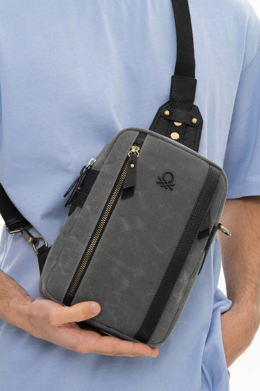 Benetton Fermuar Bölmeli Bel Çantası Gri