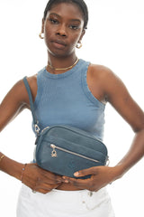 Benetton Logo Detaylı Çpraz Askıl Çanta Lacivert