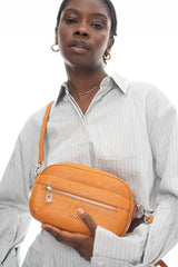 Benetton Logo Detaylı Çpraz Askıl Çanta Camel