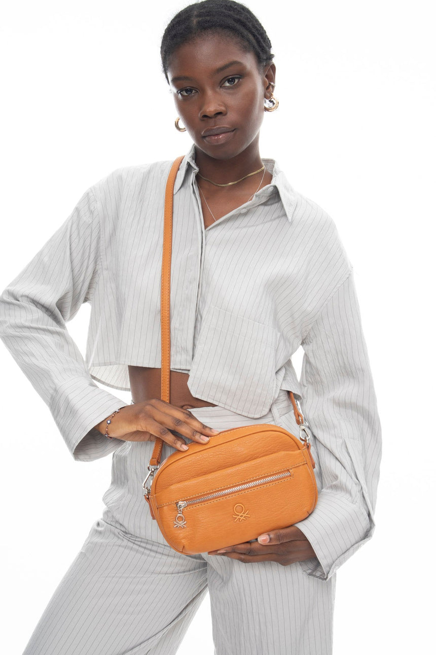 Benetton Logo Detaylı Çpraz Askıl Çanta Camel