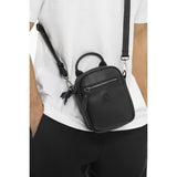 Benetton Tutma Kulplu Çapraz Askılı Çanta Siyah