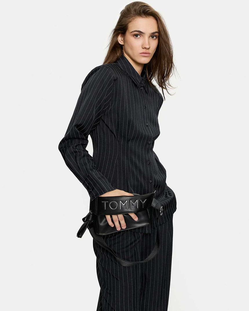 Tommy Hilfiger Bold Metal Yazılı Camera Bag