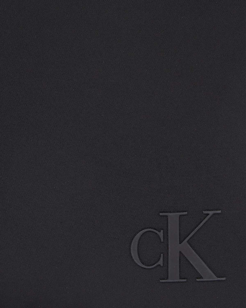 Calvin Klein Ultralight Reporter Çapraz Askılı Çanta Black