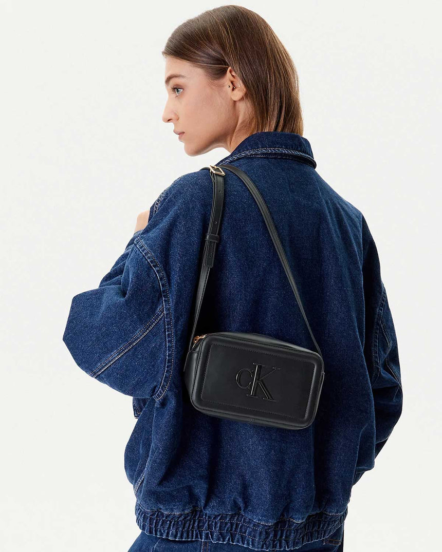 Calvin Klein Kalın Logolu Kadın Kamera Çantası Black