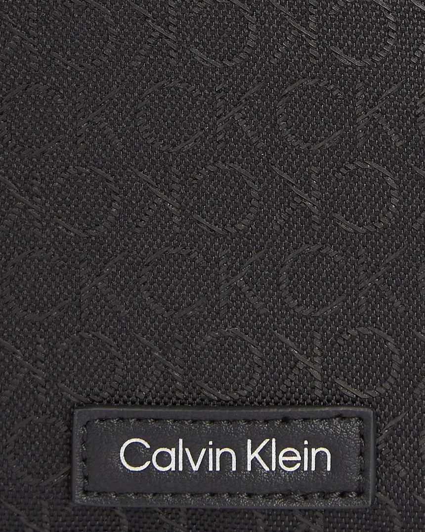 Calvin Klein Elevated Reporter Çapraz Askılı Çanta Black Mono