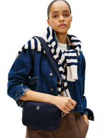 Tommy Hilfiger Popette Kadın Kamera Çantası Space Blue