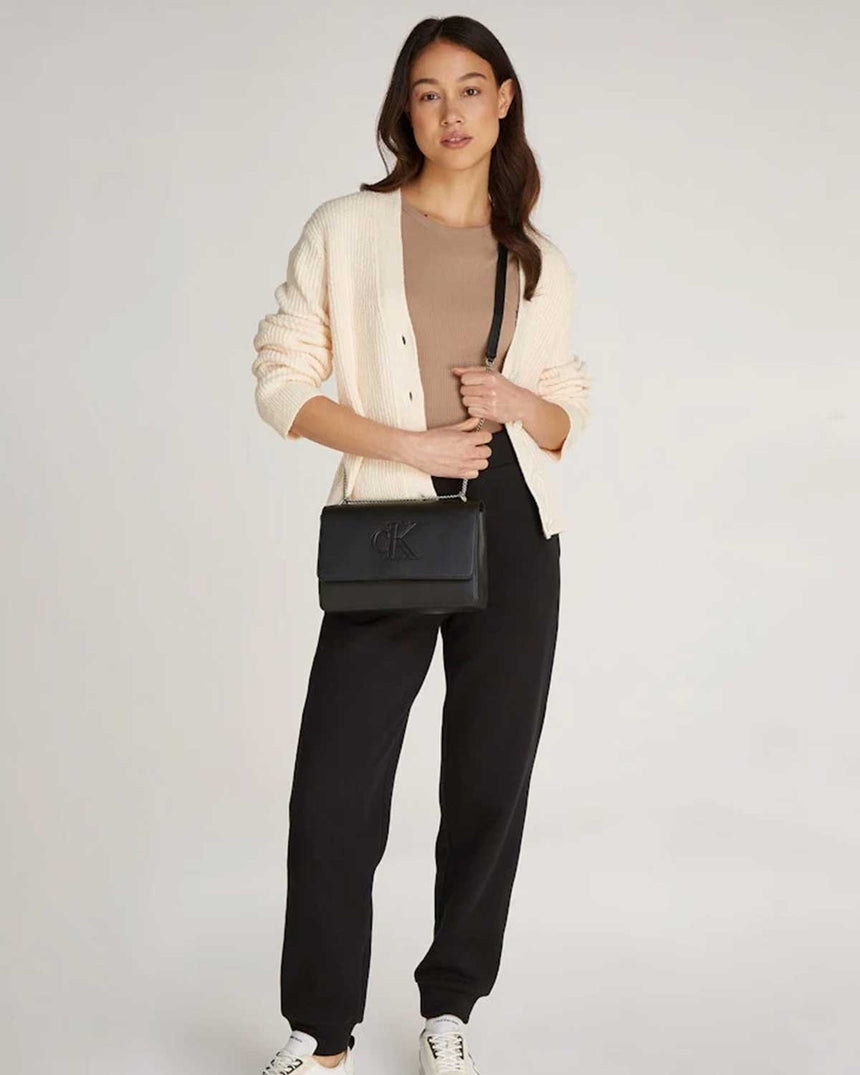 Calvin Klein Sculpted Flap Zincir Detaylı Çapraz Askılı Çanta Black