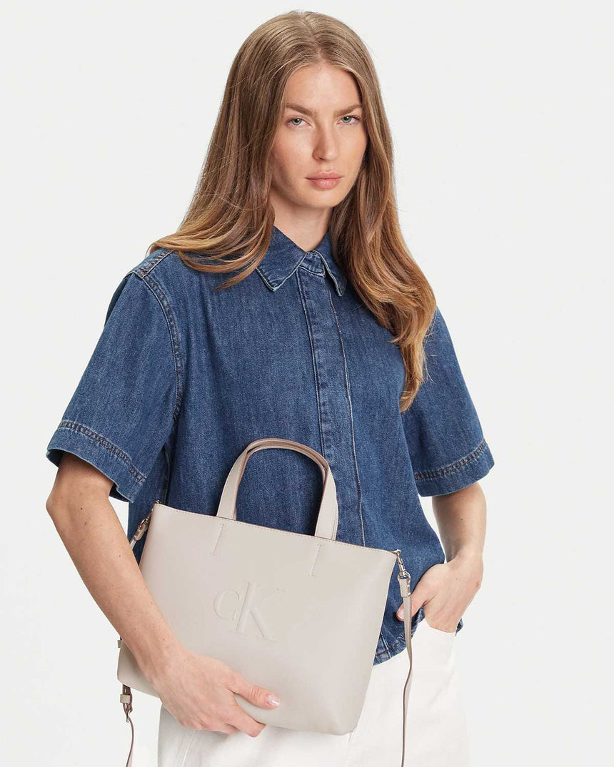 Calvin Klein Kabartmalı Mini Tote Kadın El Çantası Lily White