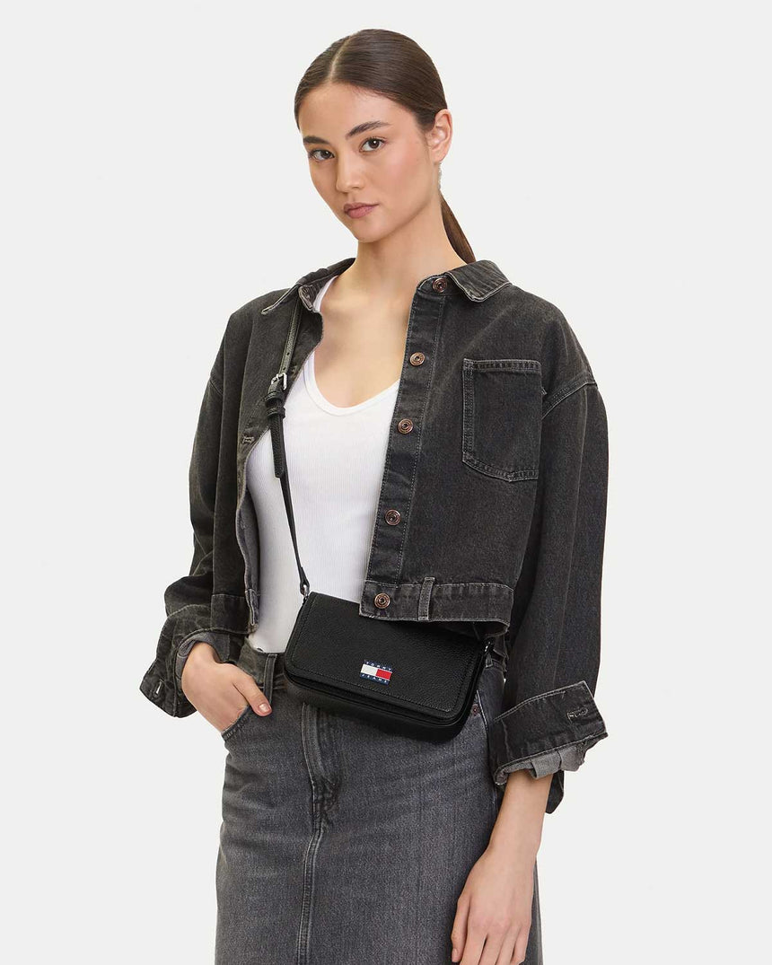 Tommy Hilfiger Must Kapaklı Kadın Çapraz Askılı Çanta Black