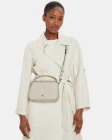 Calvin Klein Metal Mono Mini Logolu El Çantası Ivory