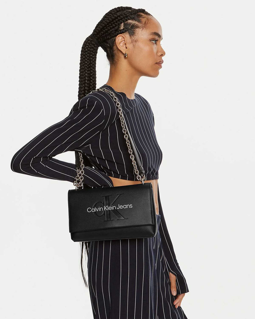 Calvin Klein Sculpted Flap Omuz Çantası Black/Neutral