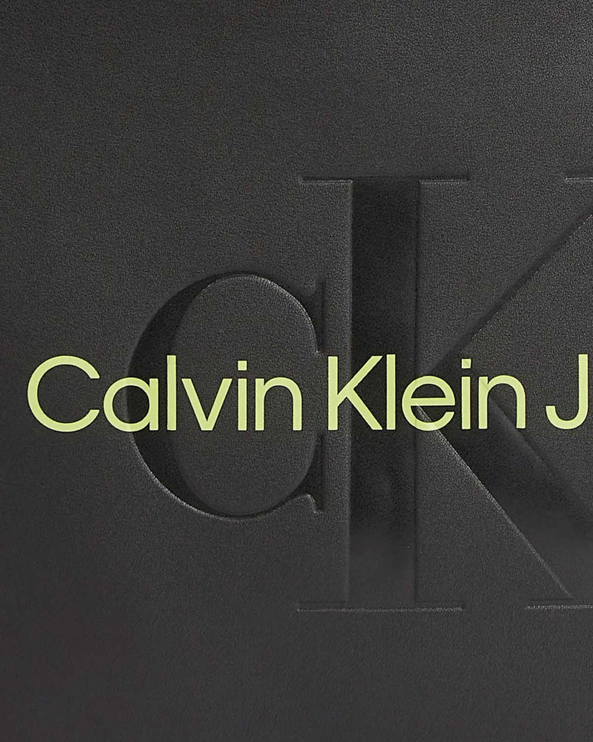 Calvin Klein Sculpted Slim Tote Omuz Çantası Black/Dark Juniper