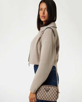 Guess Vikky Large Logolu Çapraz Askılı Çanta