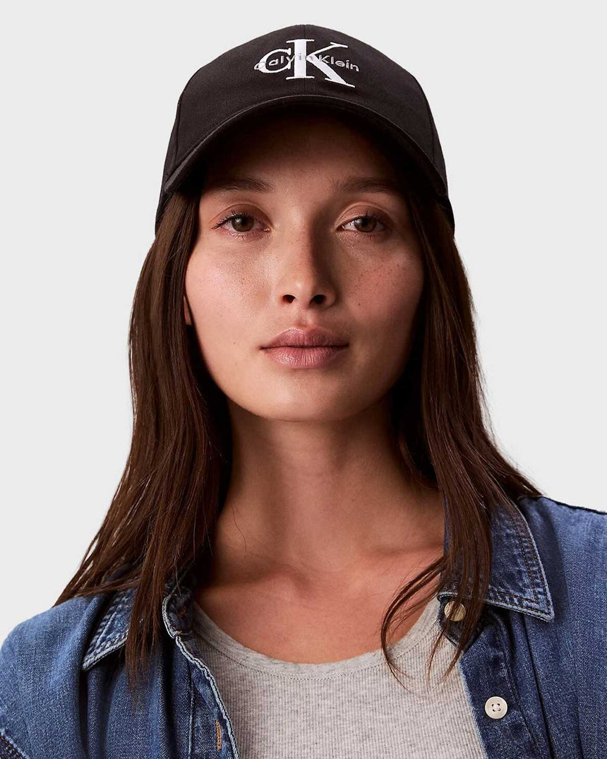 Calvin Klein Logolu Kadın Beyzbol Şapkası Black