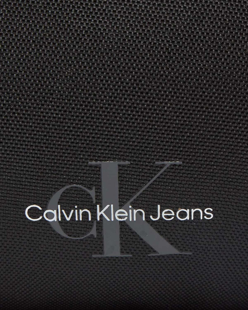 Calvin Klein Sport Essentials Washbag El Çantası Black