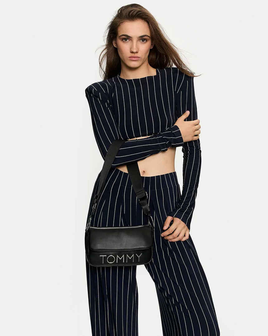 Tommy Hilfiger Bold Elongated Mini Omuz Çantası Black