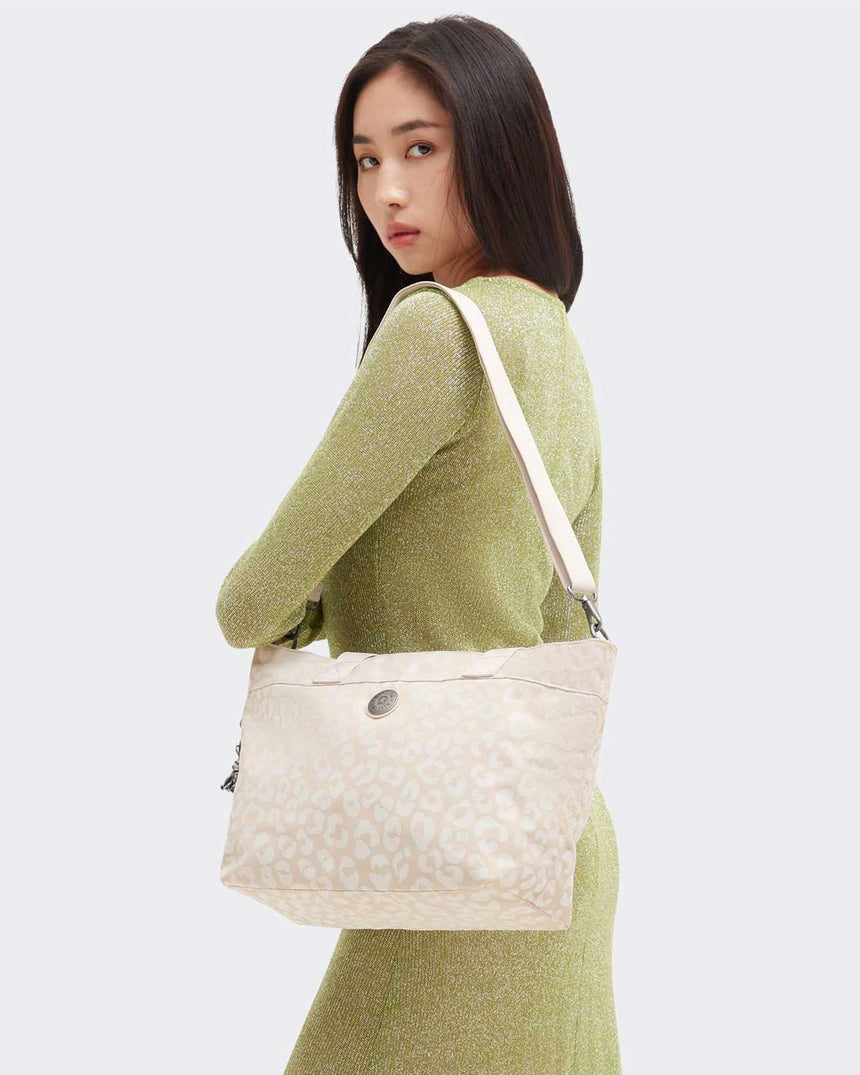 Kipling Colissa S Elevated Jacquard Omuz Çantası White Cheetah