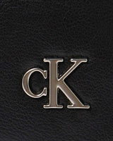 Calvin Klein Micro Mono Chain Zincir Detaylı Çapraz Askılı Çanta Black