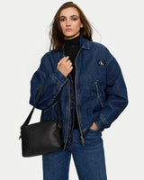 Calvin Klein Ultralight Camera Bag Çapraz Askılı Çanta Black