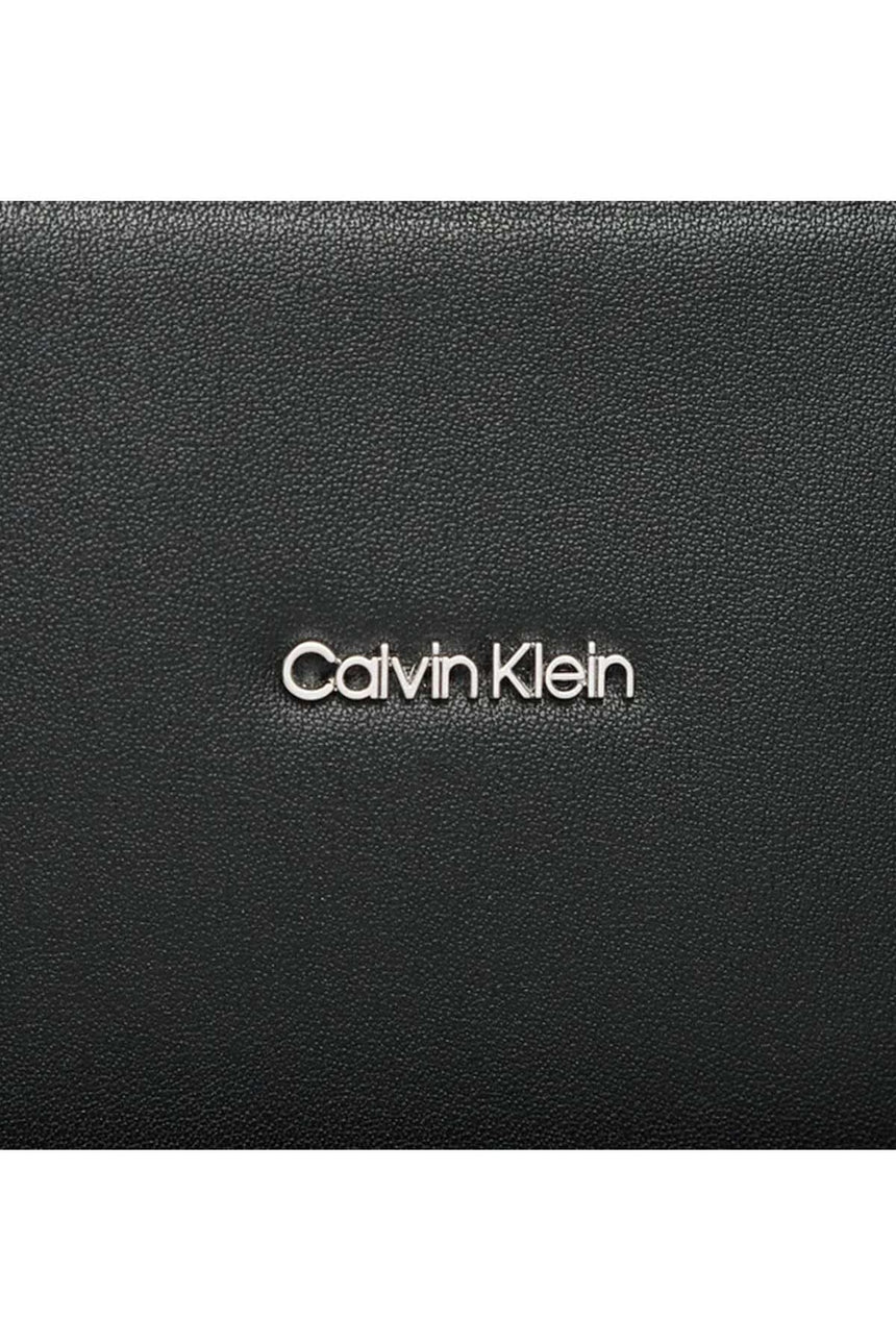 Calvin Klein Bags Kadın Omuz Çantası Siyah