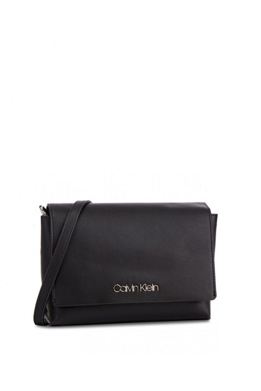 Calvin Klein Tack Med Flap Çapraz Askılı Kadın Çantası Black