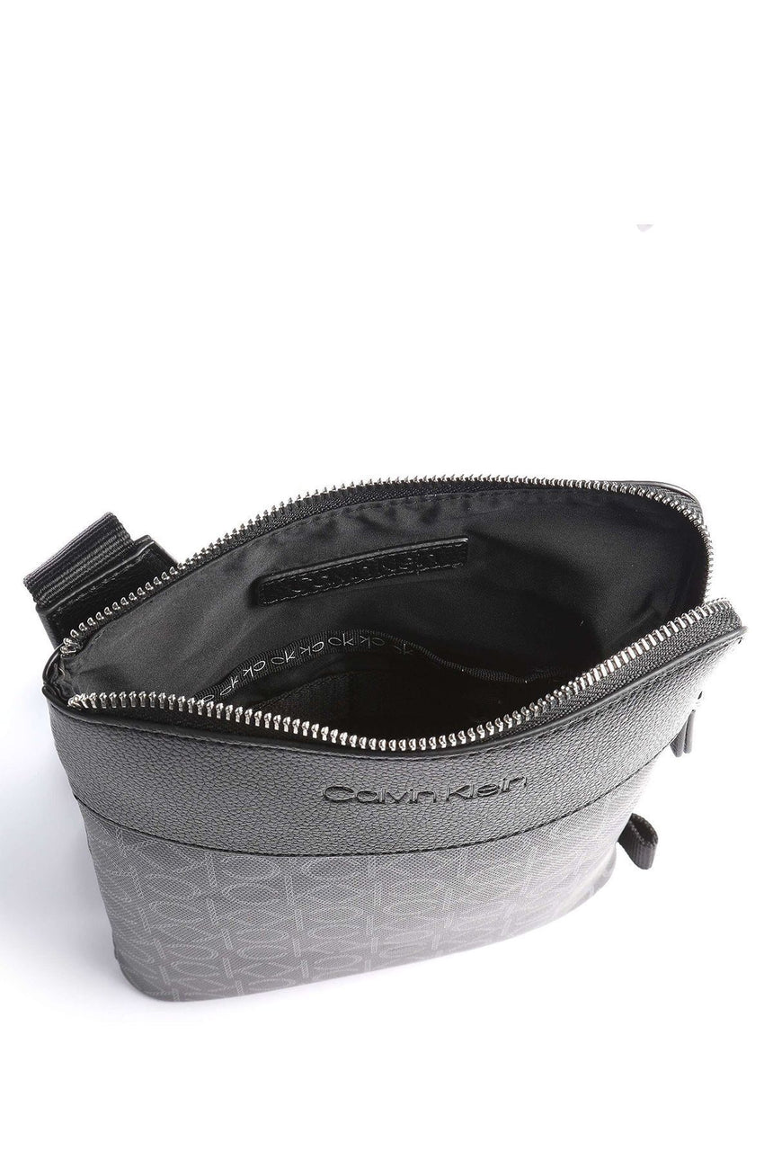 Calvin Klein Conv Flat Pack Çapraz Askılı Erkek Çantası Black Mono Mix