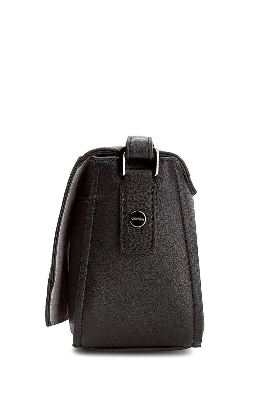 Calvin Klein Luna Small Çapraz Askılı Kadın Çantası Black