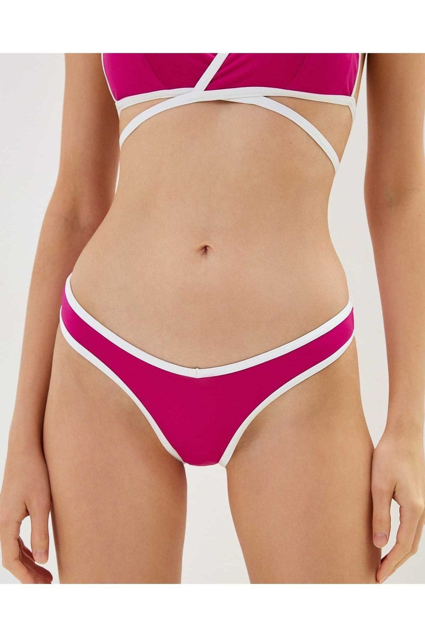 Guess Sporty Chic High Brazilian Bikini Altı Heartche