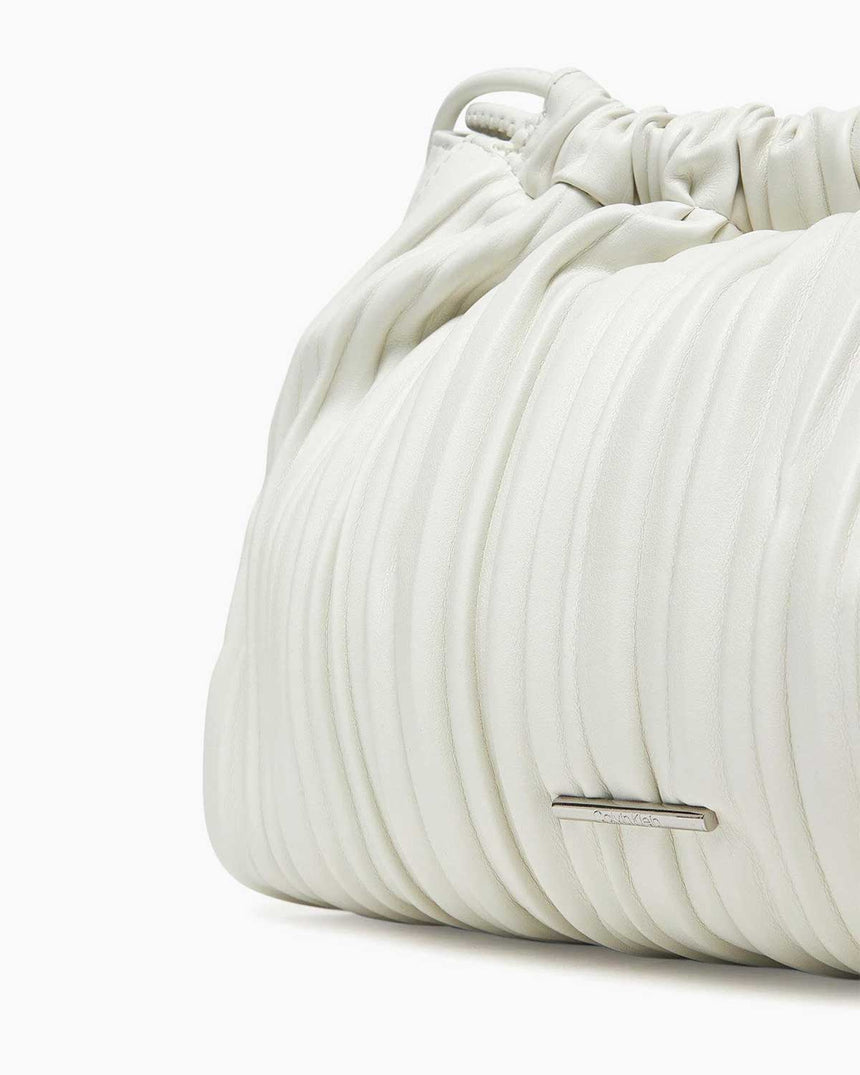 Calvin Klein Plisse Büzgülü Çapraz Askılı Kadın Çanta Lily White