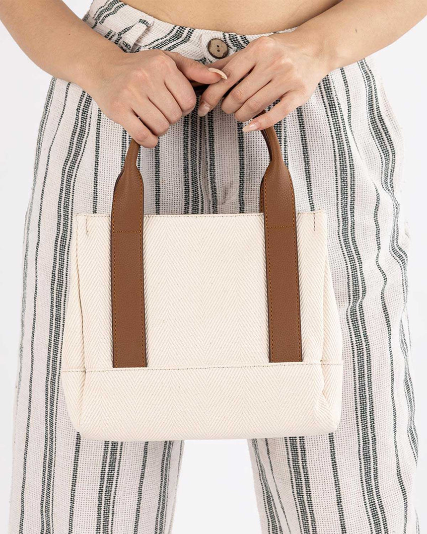 Nautica Uzun Askı Detaylı El Çantası Bej - Taba