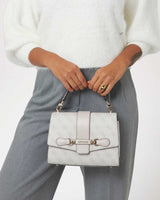 Guess Nolana Handle Flap Monogram El Çantası