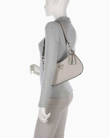 Guess Noelle Top Zip Shoulder Çapraz Askılı Kadın Çantası Tau