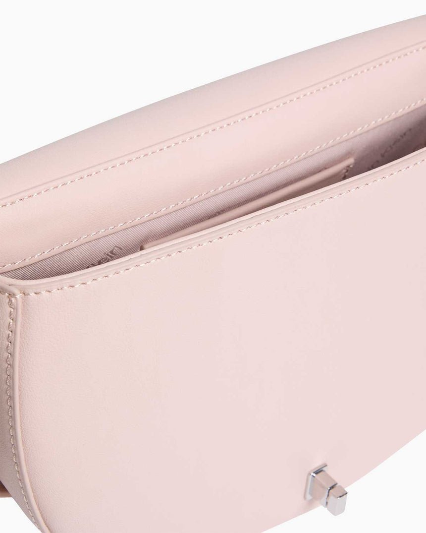Calvin Klein Saddle Logolu Çapraz Askılı Çanta Rose Dust