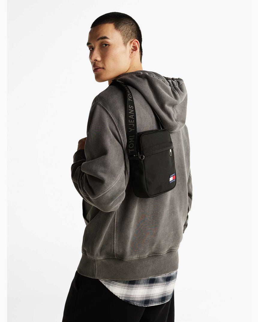 Tommy Hilfiger Ess Daily Sportwear Askı Logo Detaylı Çapraz Askılı Çanta Black