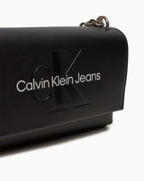Calvin Klein Sculpted Flap Omuz Çantası Black/Neutral