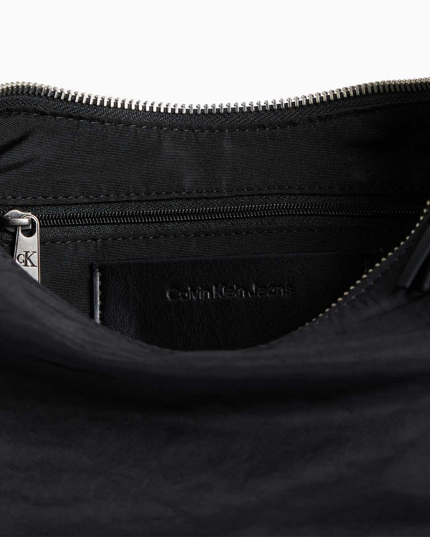 Calvin Klein Luna Nylon Sling Omuz Çantası Na Black