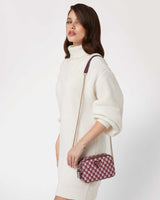 Guess Vikky Large Logolu Çapraz Askılı Çanta