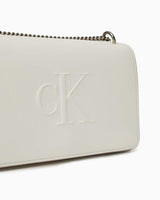 Calvin Klein Sculpted Flap Çapraz Askılı Çanta Lily White