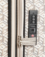 Guess Wilder 28 In 8-Wheel Travel Büyük Boy Valiz