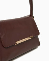 Tommy Hilfiger Plaque Kadın Deri Omuz Çantası Chocolate Brown