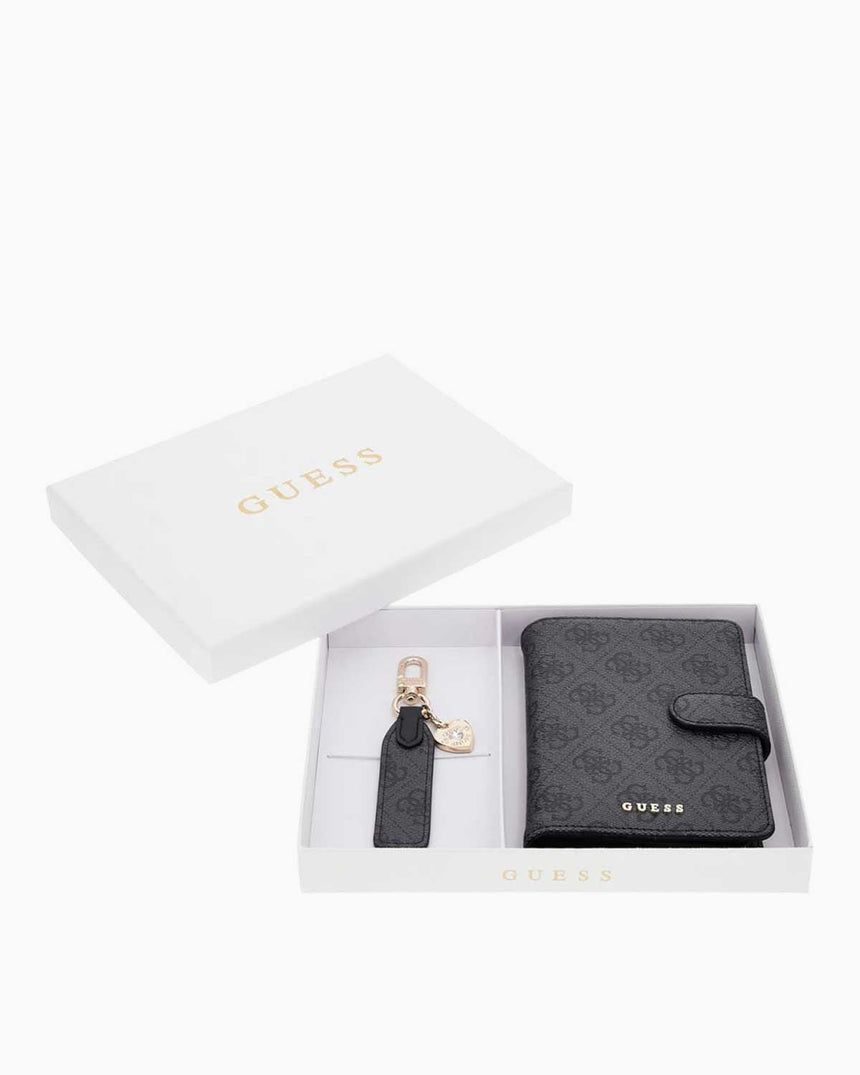 Guess Pasaport Kılıfı ve Anahtarlık Kadın Hediye Seti Coal Logo