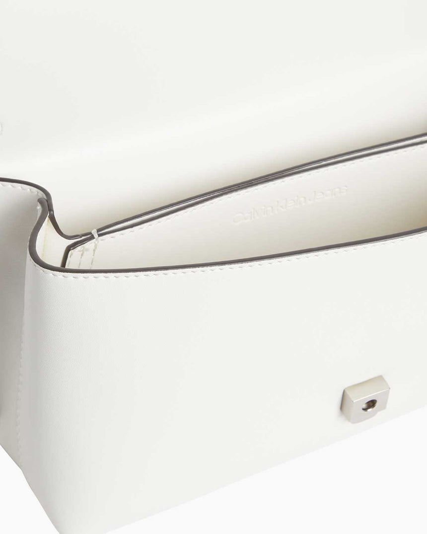 Calvin Klein Sculpted Flap Omuz Çantası Tofu