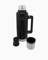 Stanley Efsane Klasik Seri-1.9 Litre Klasik Şişe, Vakumlu Çelik Termos Matte Black