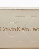 Calvin Klein Logolu Shoulder Pouch Omuz Çantası Beige