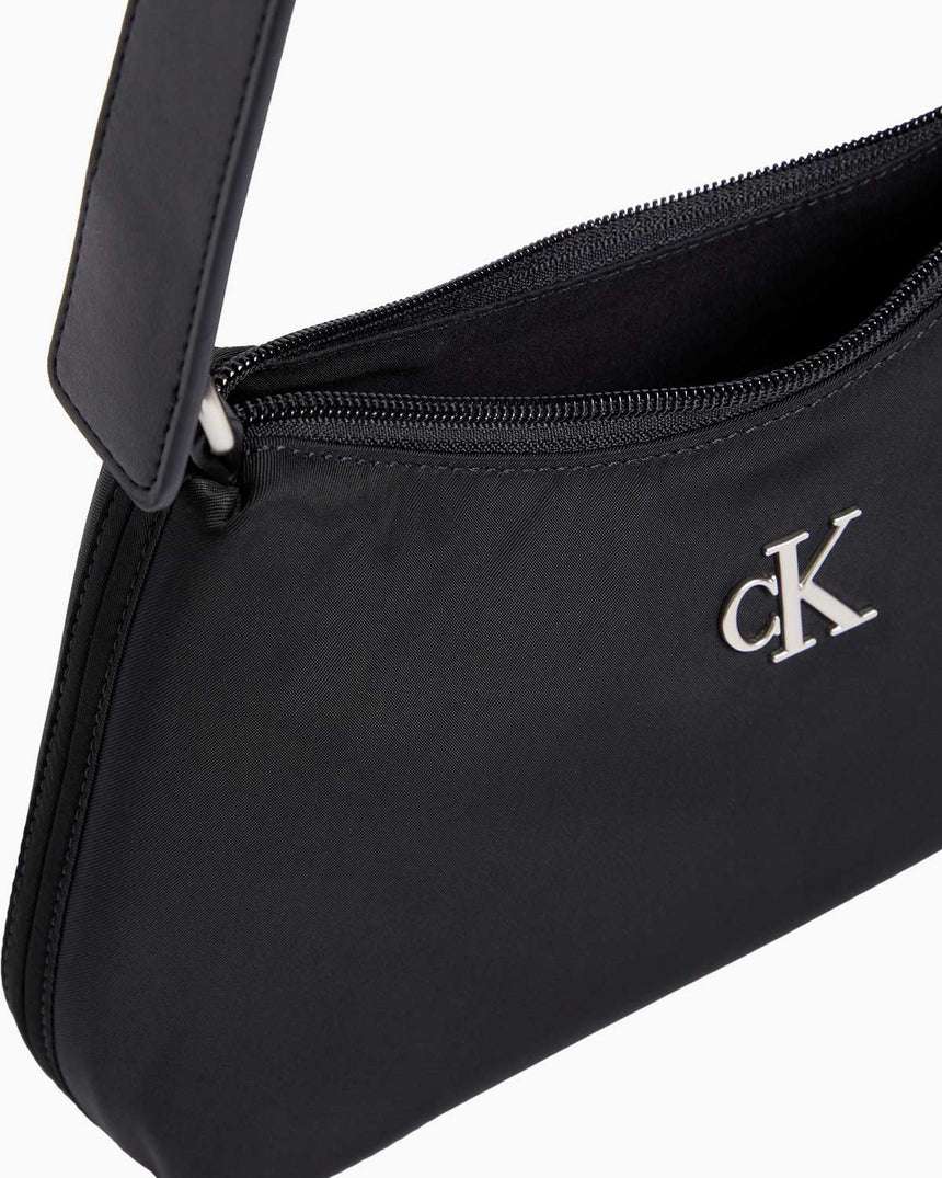 Calvin Klein Sleek Nylon Shoulder Bag Metal Logolu Omuz Çantası Black